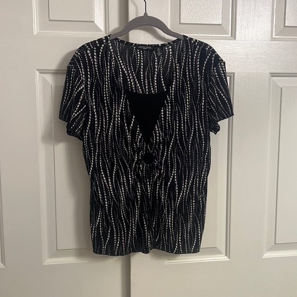 U79- Notations Black Layered Short Sleeve Blouse Shirt Top Size Petite Large - Picture 1 of 9